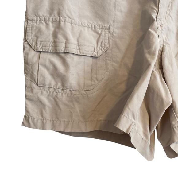 Columbia Off White Ivory Cotton Nylon Camping Utility Cargo Shorts Size 8 - Picture 9 of 15